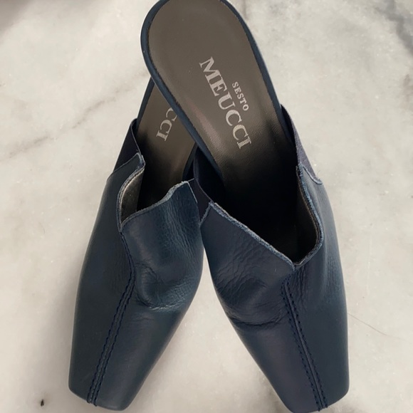 Brand New Navy Mules - Picture 1 of 3